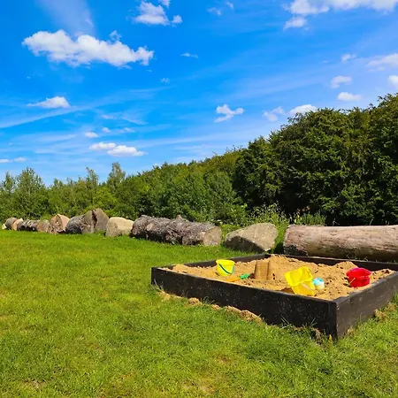 Jaskowe Wzgorze Na Wynajem, Balia - Sauna, Nr 1 * Szymbark (Pomerania)